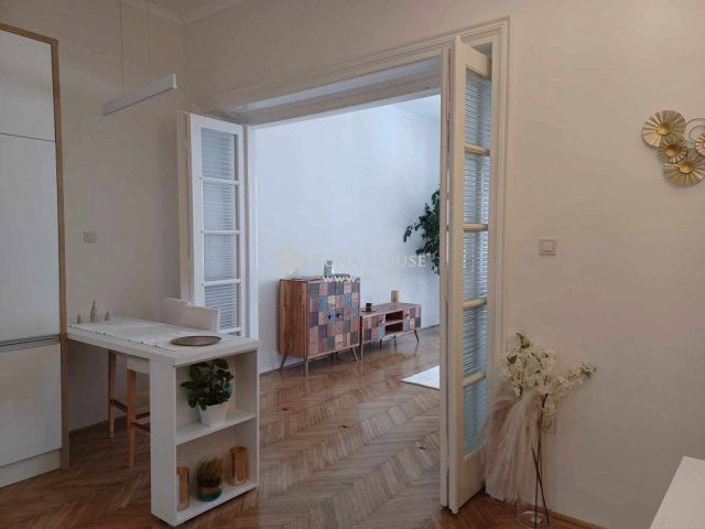 Eladó téglalakás, Budapesten, VII. kerületben 90 M Ft, 2 szobás