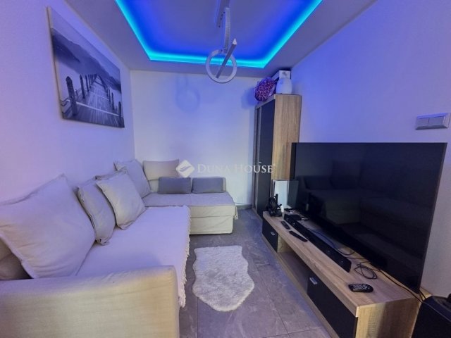 Eladó családi ház, Ercsiben 41.9 M Ft, 3 szobás