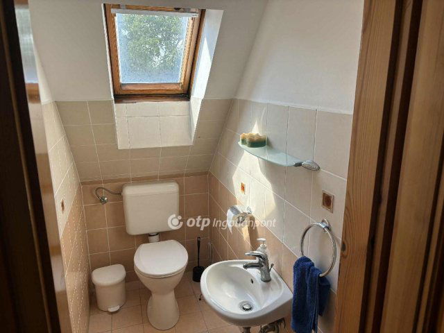 Eladó sorház, Hajdúszoboszlón 103.9 M Ft, 3+2 szobás