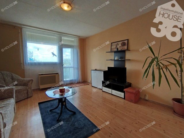 Eladó téglalakás, Szabadszálláson 24.99 M Ft, 2 szobás