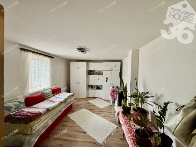 Eladó családi ház, Kiskunfélegyházán 29.9 M Ft, 2 szobás