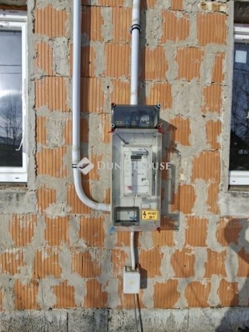 Eladó családi ház, Tóalmáson 60 M Ft, 12 szobás