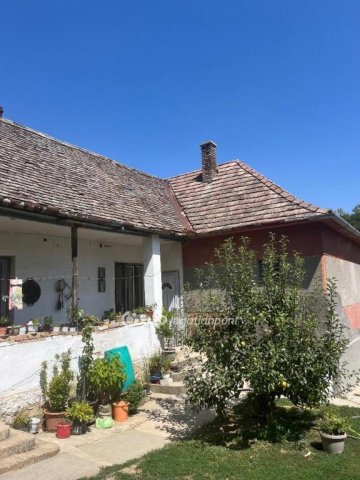 Eladó családi ház, Monyoródon 29.9 M Ft, 117+3 szobás