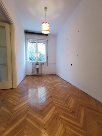 Kiadó téglalakás, albérlet, I. kerületben, Mihály utcában