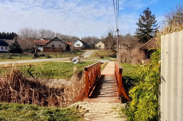 Eladó családi ház, Nyimen 38 M Ft, 4 szobás