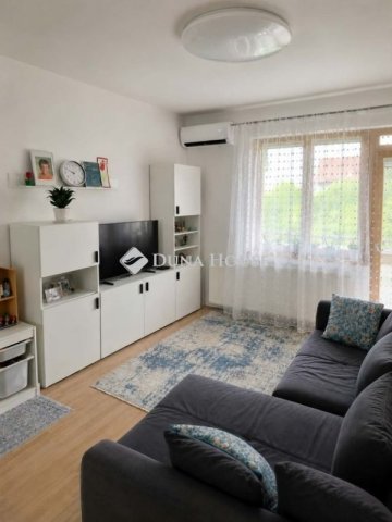 Eladó téglalakás, Kecskeméten 65 M Ft, 4 szobás