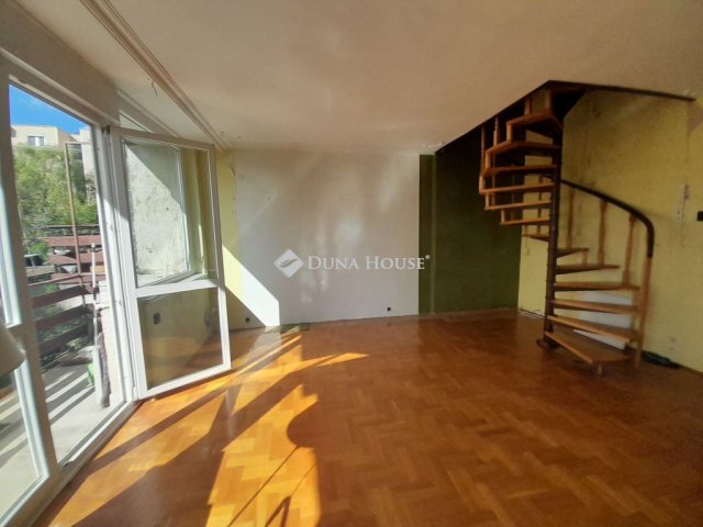 Eladó téglalakás, Budapesten, III. kerületben, Kiscelli közben