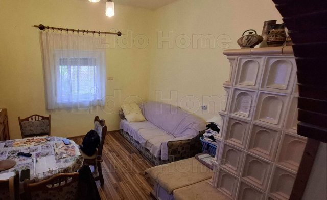 Eladó családi ház, Kőröshegyen 99 M Ft, 5 szobás