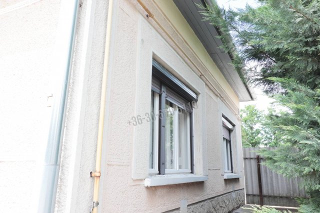 Eladó családi ház, Orosházán 25 M Ft, 2 szobás