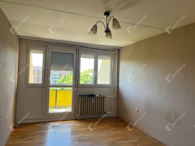 Eladó panellakás, Kaposváron 29.9 M Ft, 2 szobás