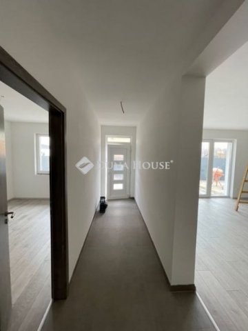 Eladó ikerház, Dunavarsányban 99.6 M Ft, 4 szobás