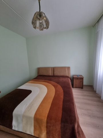 Kiadó panellakás, albérlet, Pécsett, János utcában, 2 szobás