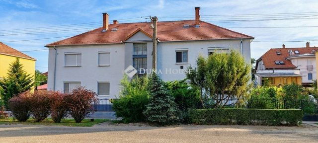 Eladó téglalakás, Kecskeméten 69.9 M Ft, 3 szobás