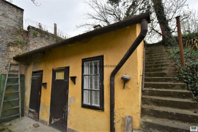 Eladó családi ház, Kaposváron 35 M Ft, 4 szobás