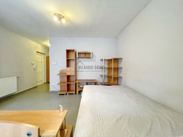 Kiadó téglalakás, albérlet, Debrecenben 170 E Ft / hó, 1 szobás