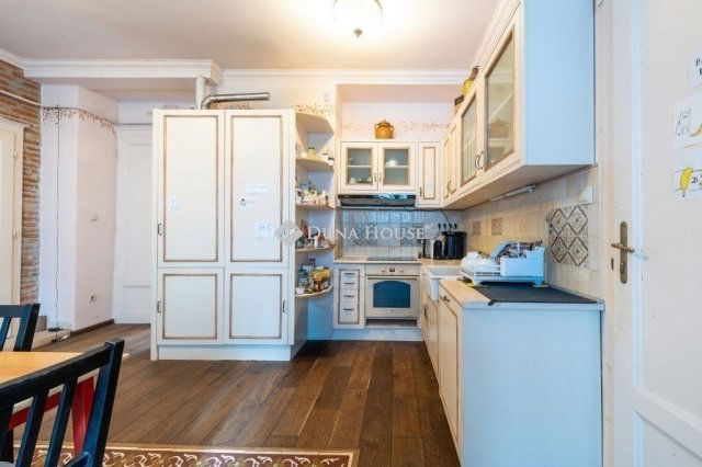 Eladó téglalakás, Budapesten, II. kerületben 199 M Ft, 4 szobás