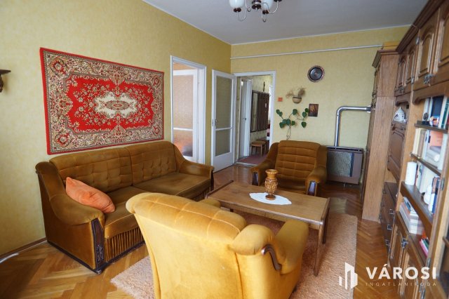 Eladó téglalakás, Nagykanizsán 32 M Ft, 3 szobás