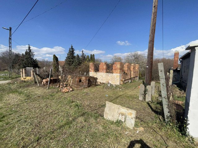 Eladó telek, Pécsett 10.8 M Ft / költözzbe.hu