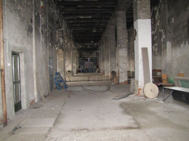 Eladó ipari ingatlan, Mosonmagyaróváron 220 M Ft