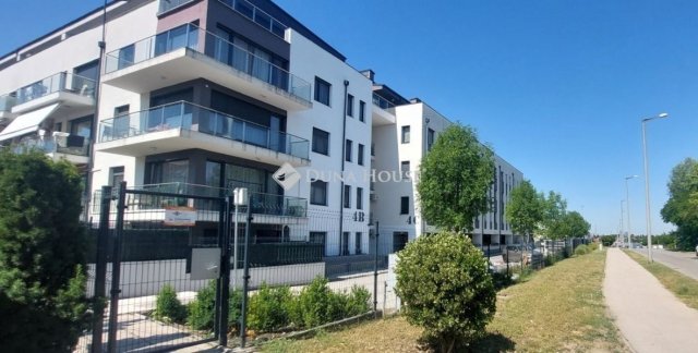 Kiadó téglalakás, albérlet, Tatabányán 220 E Ft / hó