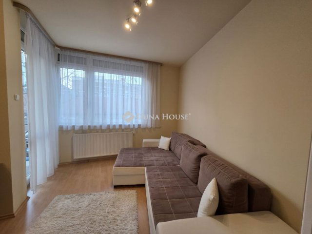 Eladó téglalakás, Budapesten, XI. kerületben, Nádorliget utcában