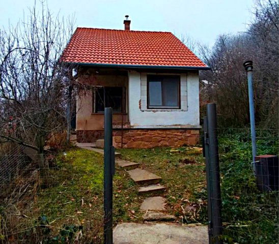 Eladó családi ház, Cserkúton 20 M Ft, 2+1 szobás