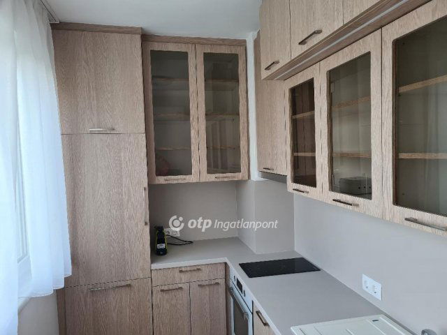 Eladó téglalakás, Budapesten, XII. kerületben 134.9 M Ft