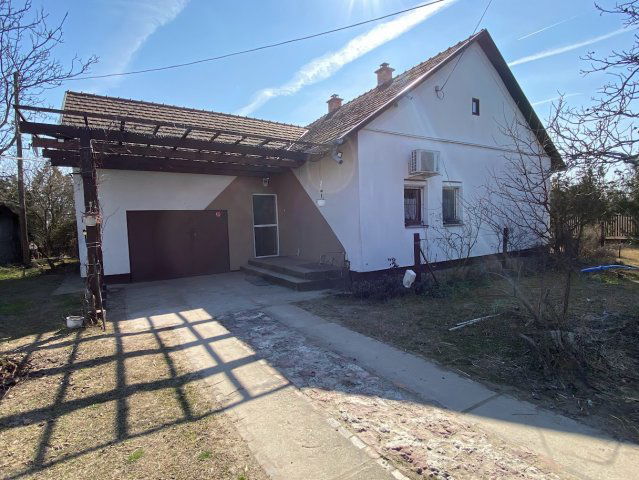 Eladó családi ház, Kecskeméten 49.9 M Ft, 5 szobás