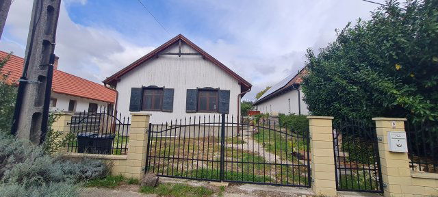 Eladó családi ház, Gyúrón 88 M Ft, 5 szobás