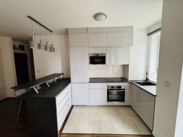 Eladó téglalakás, Budapesten, X. kerületben 99.99 M Ft, 3 szobás
