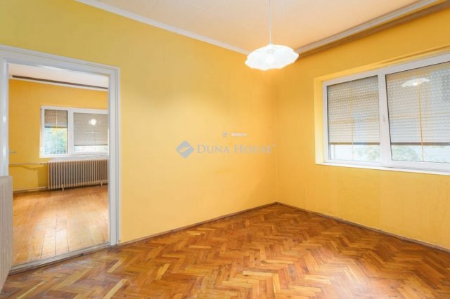 Eladó családi ház, Mosonmagyaróváron 74.99 M Ft, 3 szobás