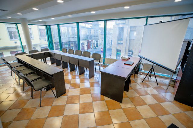 Eladó üzlethelyiség, Miskolcon 123.9 M Ft, 5 szobás