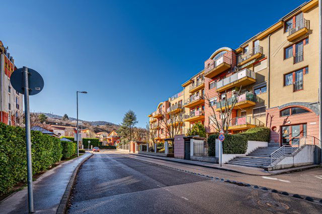 Eladó téglalakás, Budapesten, III. kerületben, Lestyán utcában