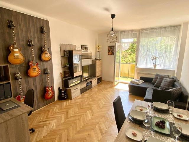 Eladó téglalakás, Dunakeszin 76.5 M Ft, 2 szobás