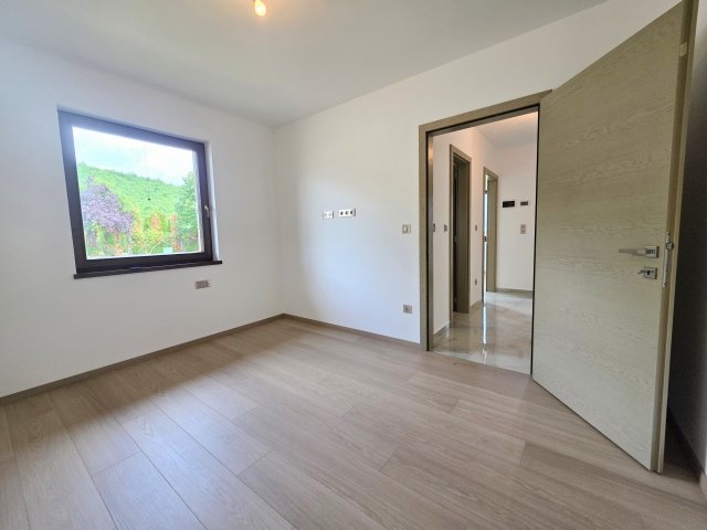 Eladó családi ház, Balatongyörökön 249 M Ft, 7 szobás