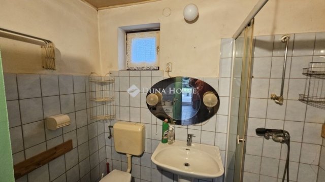 Eladó családi ház, Lajoskomáromban 24.9 M Ft, 2 szobás