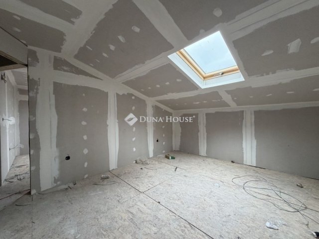 Eladó téglalakás, Budapesten, XIX. kerületben 84.9 M Ft