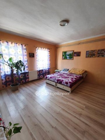 Eladó családi ház, Egerszalókon 23 M Ft, 2 szobás