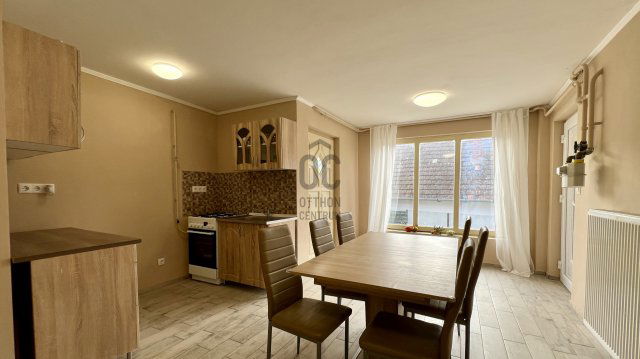 Eladó családi ház, Pakson 43 M Ft, 3 szobás