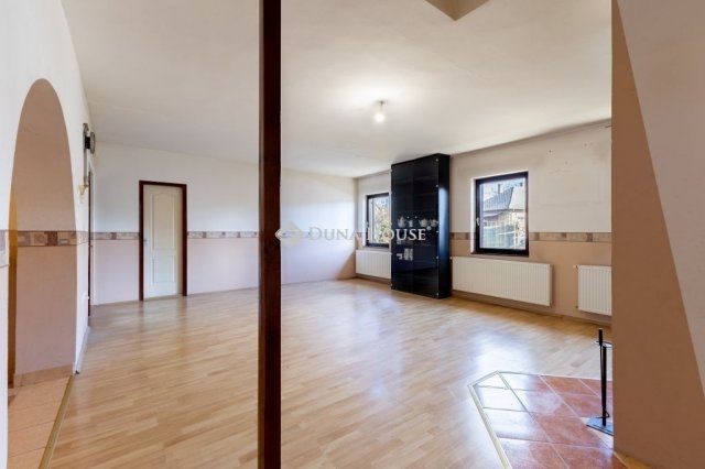 Eladó családi ház, Budapesten, XVIII. kerületben 104.9 M Ft