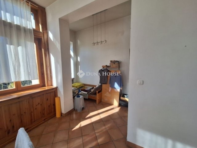 Eladó családi ház, Szombathelyen 110 M Ft, 5 szobás