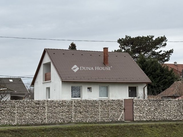 Eladó családi ház, Gyálon 116 M Ft, 6 szobás