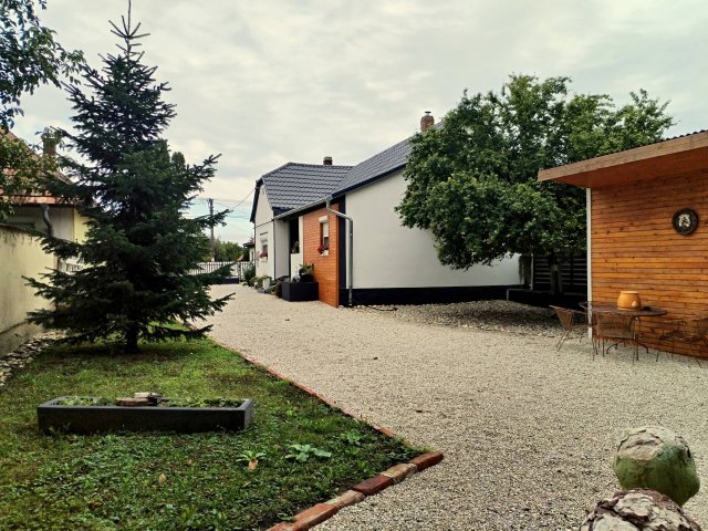 Eladó családi ház, Balatonszentgyörgyön 59.9 M Ft, 2+1 szobás