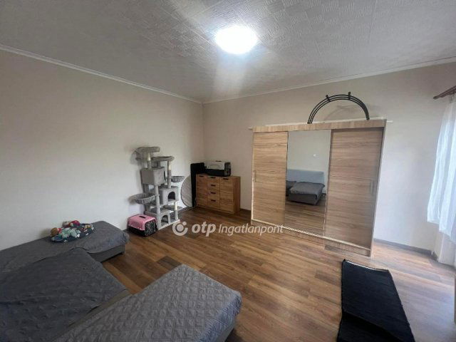 Eladó családi ház, Tápiószelén 14.9 M Ft, 2 szobás