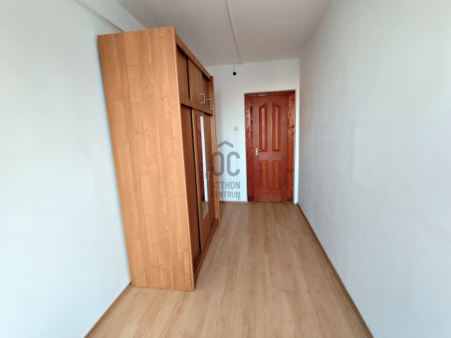 Eladó panellakás, Kecskeméten 44.9 M Ft, 3 szobás