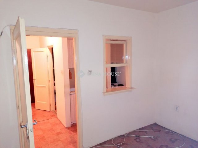Eladó téglalakás, Nyíregyházán, Legyező utcában 32.9 M Ft