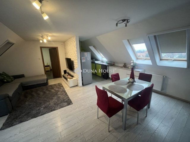 Kiadó téglalakás, albérlet, Budapesten, XV. kerületben