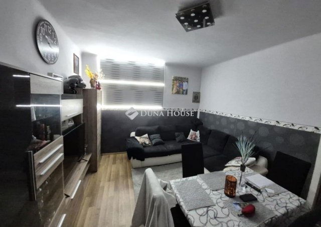 Eladó téglalakás, Budapesten, IV. kerületben 59.9 M Ft, 2 szobás