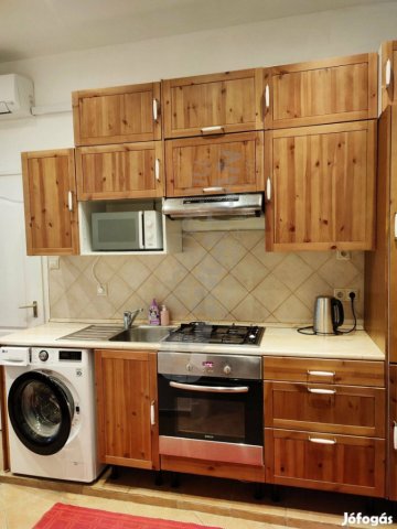 Kiadó téglalakás, albérlet, VII. kerületben, Wesselényi utcában