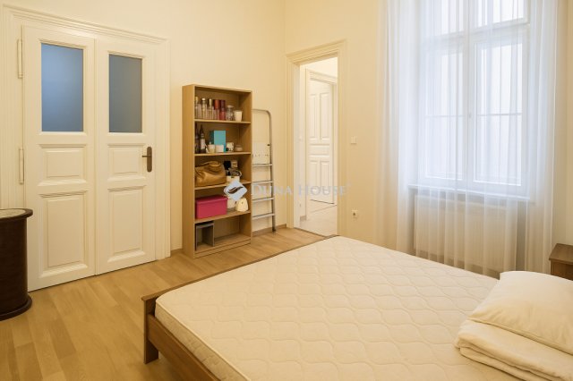 Eladó téglalakás, Budapesten, VII. kerületben 87.5 M Ft